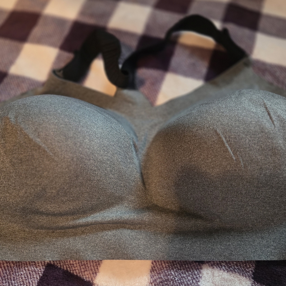 Elegant Gray Women's Bra-Size XXL - Picture 1 of 5